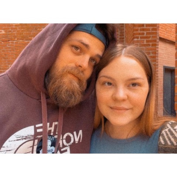 Meet your Posher, Paige - Picture 1 of 1